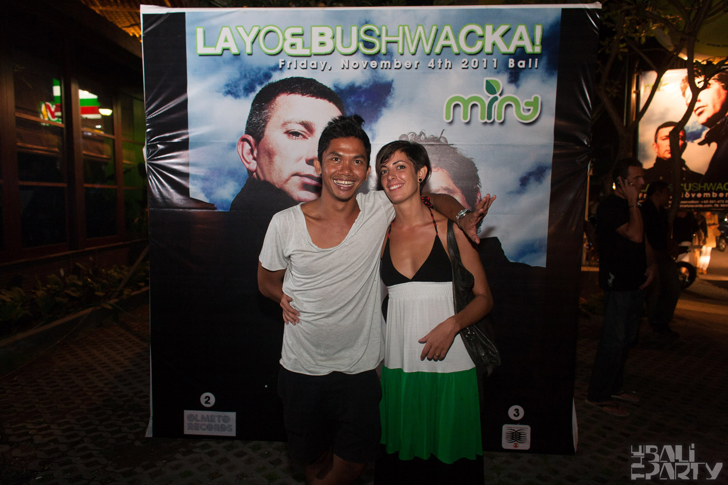 Layo&Bushwacka at Mint 11-11-04_010