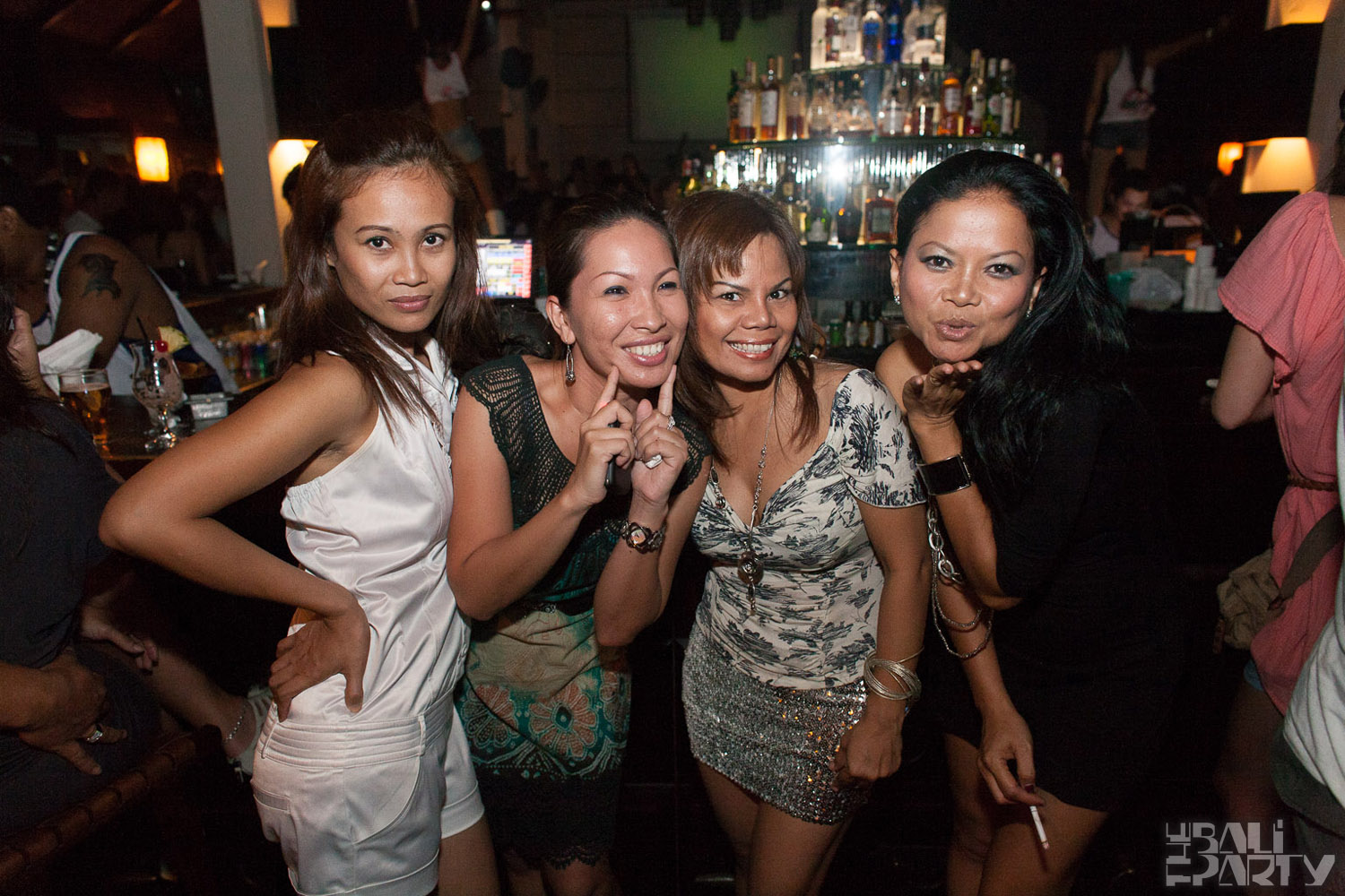 One Night in Kuta @ Hu'u Bar 2011-05-14_012