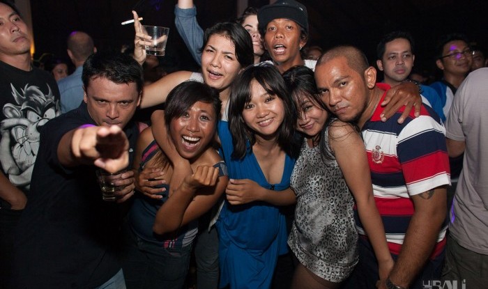One Night in Kuta @ Hu'u Bar 2011-05-14_049