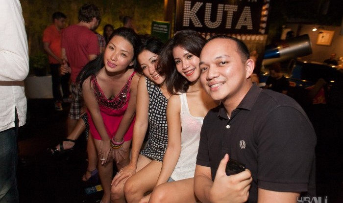 One Night in Kuta @ Hu'u Bar 2011-05-14_087