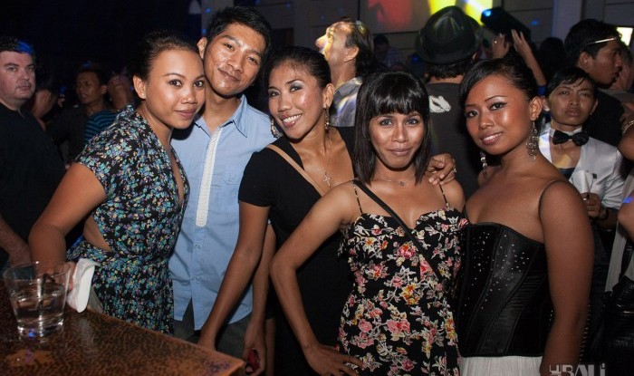 One Night in Kuta @ Hu'u Bar 2011-05-14_101